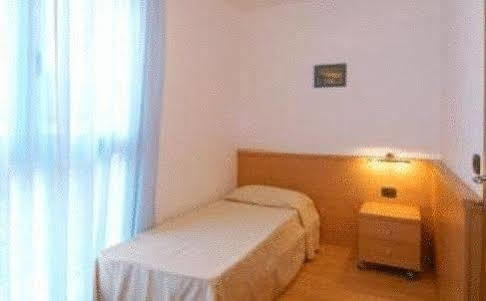Aparthotel Esperya Λινιάνο Σαμπιαντόρο Εξωτερικό φωτογραφία